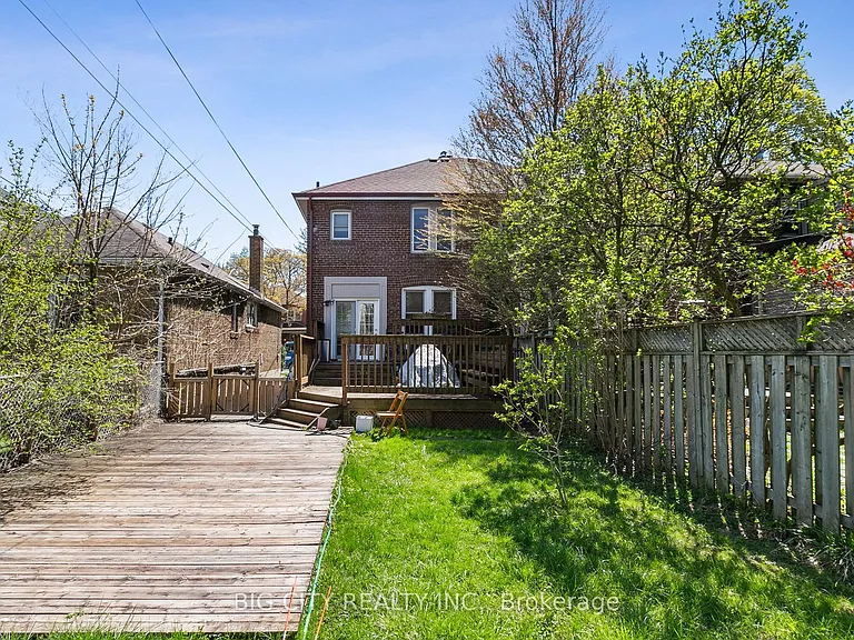 178 Douglas Ave #LOWER — Photo 21