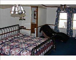 3rd image of 12009 Gordon Dr