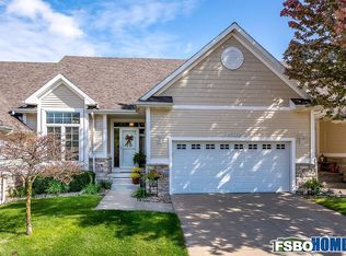 12205 Sunflower Dr, Urbandale, IA 50323