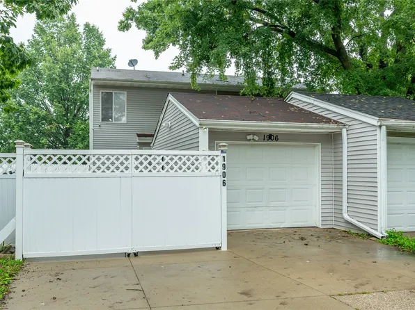 1906 E Bell Ave, Des Moines, IA 50320