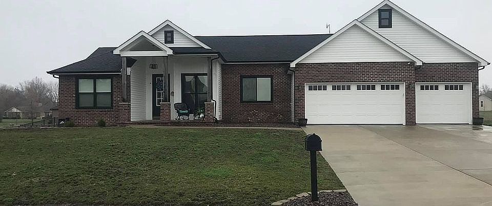 1st image of 4013 Autumn Oak Dr