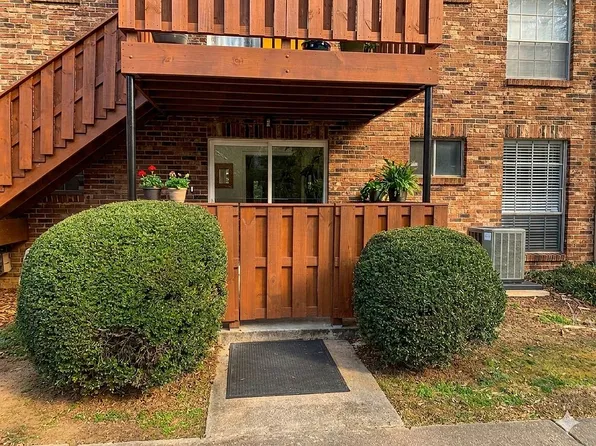 5505 Kingsport Dr, Sandy Springs, GA 30342