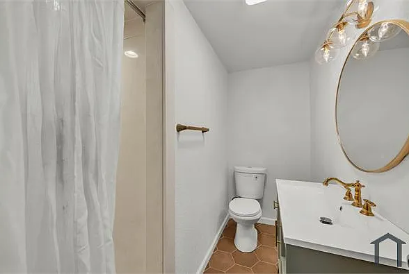 2218 Terrace Dr — Photo 11