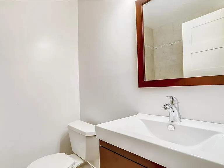 710 Q St NW #B — Photo 7