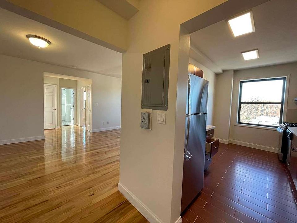 1st image of 68-04 Burns St #Dd2
