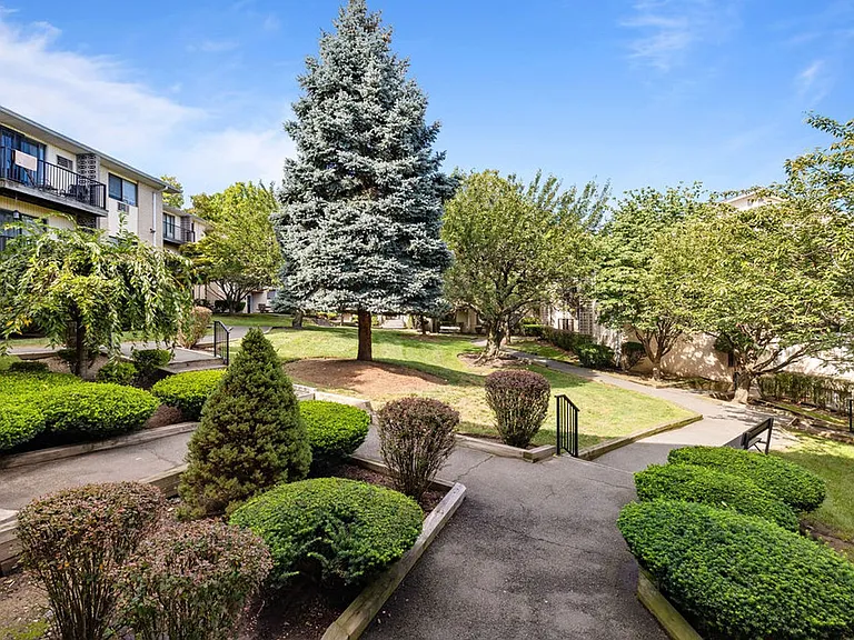 Riverview at Nyack — Photo 17