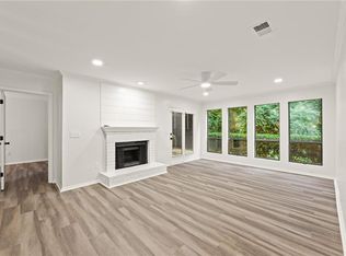 521 Warm Springs Cir, Roswell, GA 30075
