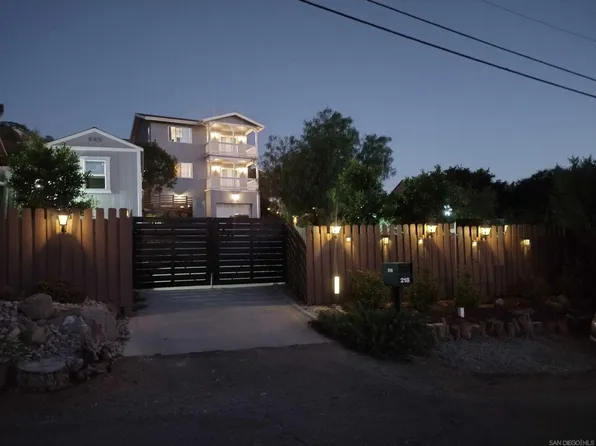 218 Lilac Dr, El Cajon, CA 92021