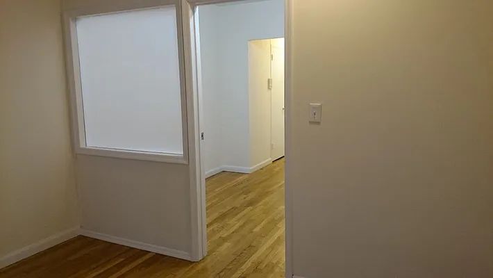 Rented by Sky Management | media 28