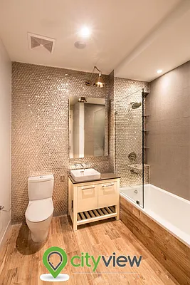 Rented by City View Living | media 95