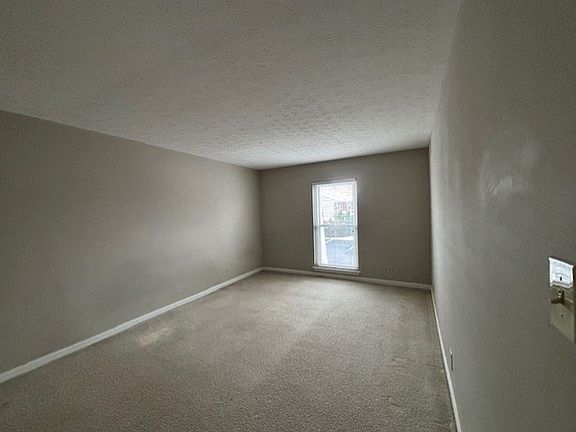4th image of 1503 La Fontenay Ct