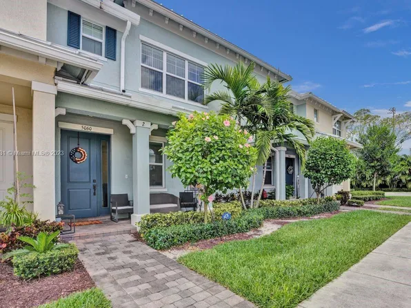 5060 Eucalyptus Dr Unit 2, Hollywood, FL 33021