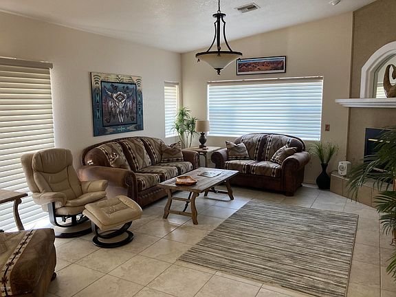 4th image of 3542 Desert Rose Dr