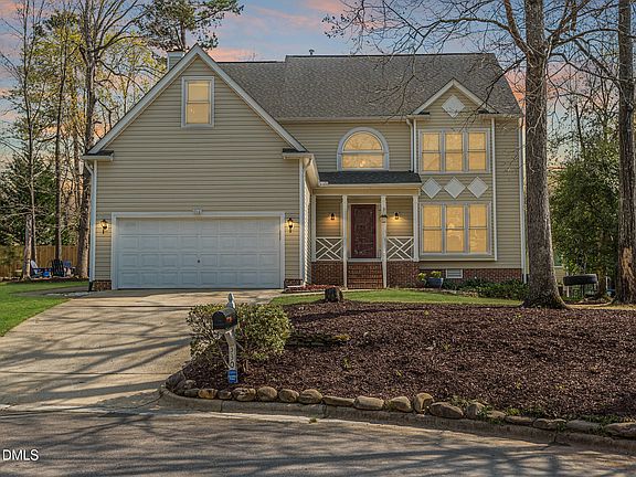 4th image of 330 Bond Lake Dr