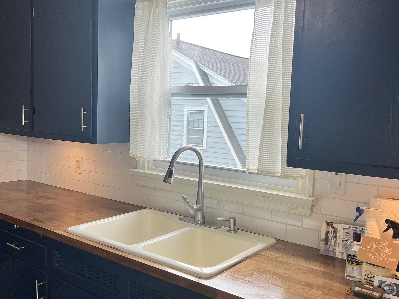 2 bed, 900 sqft, $1,350 — Photo 3