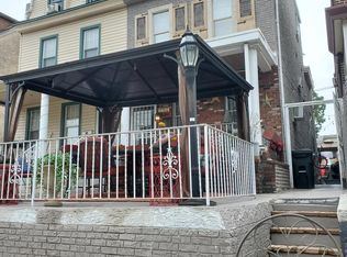 6604 Keystone St, Philadelphia, PA 19135