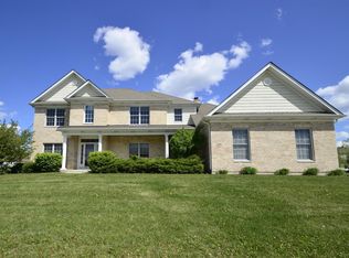 701 Brighton Dr, Sugar Grove, IL 60554