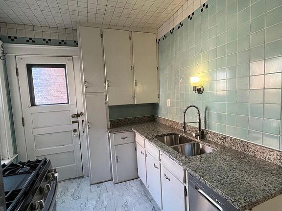 4th image of 14915 Lake Ave APT 3