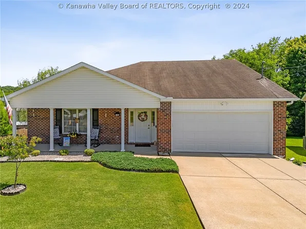 3031 Victorian Pl, Hurricane, WV 25526