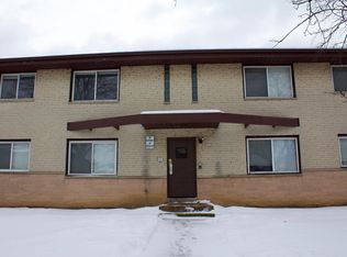 Sheridan, Milwaukee, WI 53225