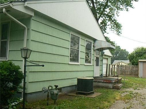 5th image of 3120 S 46th Ter