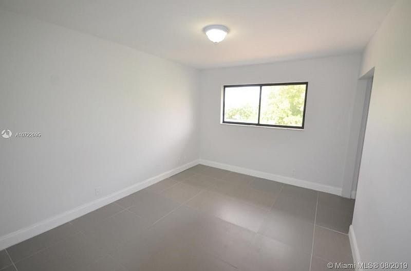 1st image of 7721 S Dunham Blvd #4