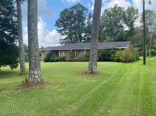 915 Range Ave, Philadelphia, MS 39350