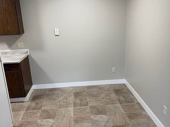 3rd image of 301 17th Ave NE