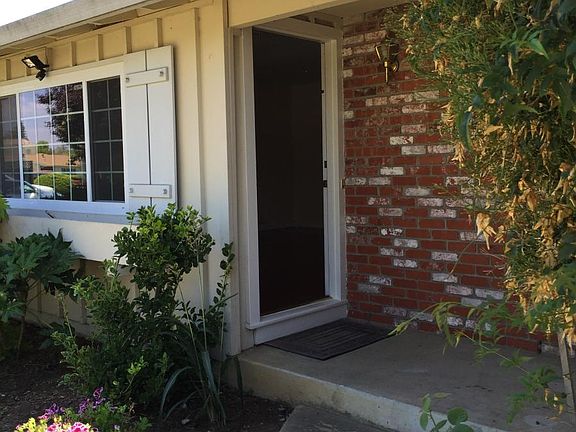Front Entrance 1