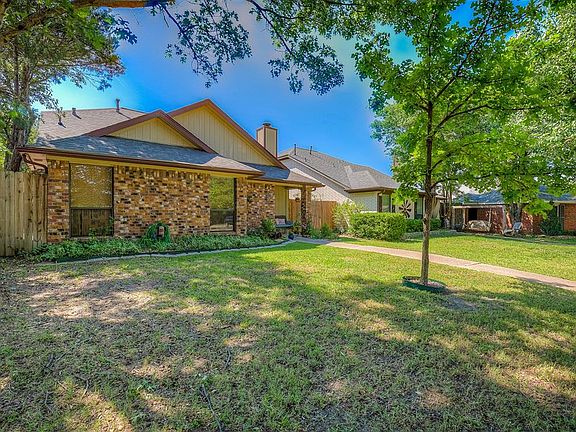 3rd image of 519 E Stone Cir