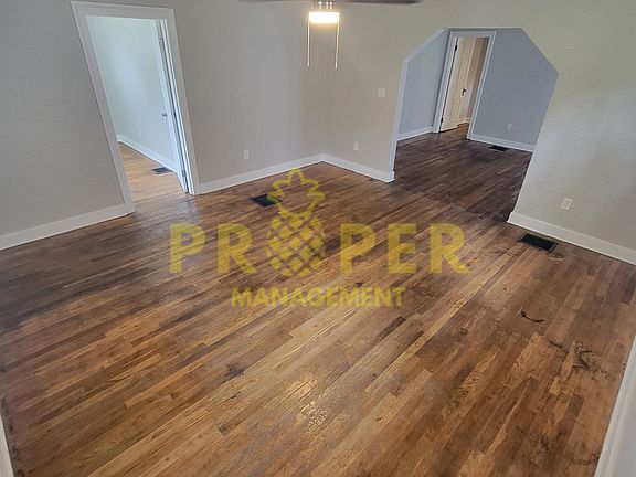 4th image of 3753 Detroit Ave