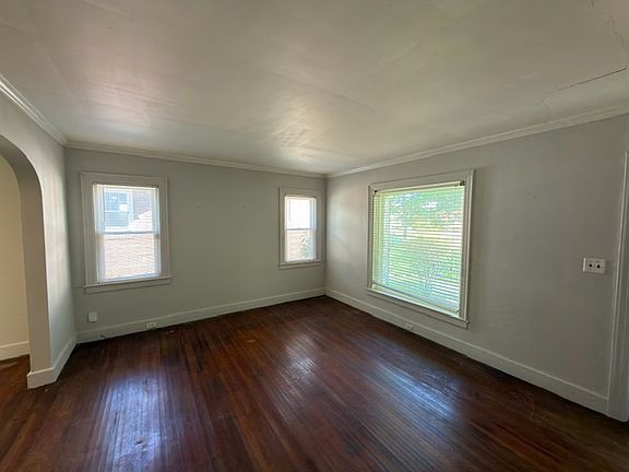 3rd image of 433 Keswick Ave