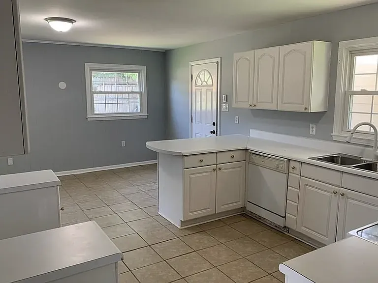 6509 Zeigler Blvd — Photo 3