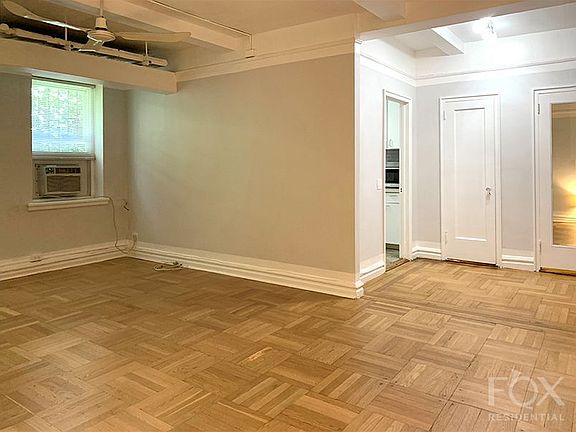 3rd image of 161 E 88th St #B1