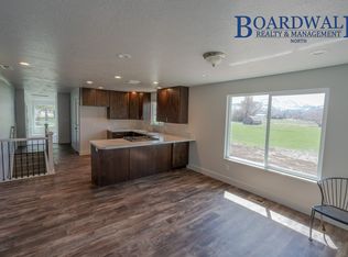 9229 E 500 S, Huntsville, UT 84317