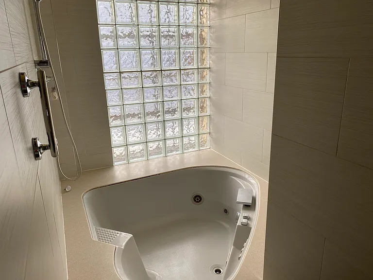 1846 W Henderson St #1846 — Photo 39
