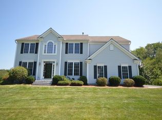 2 Honeysuckle Cir, Hopkinton, MA 01748