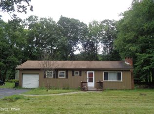 242 High Ridge Rd, Dingmans Ferry, PA 18328