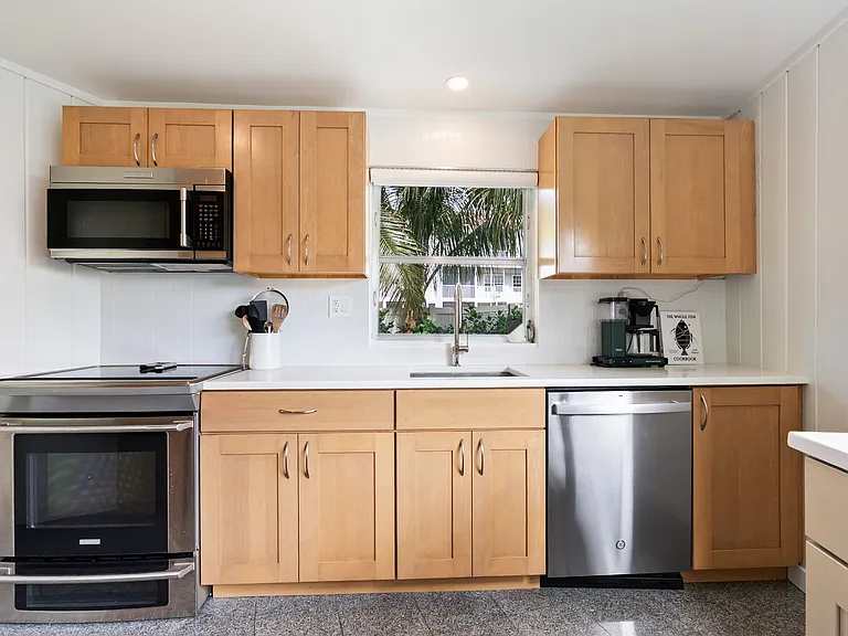 1901 High Point Dr — Photo 14