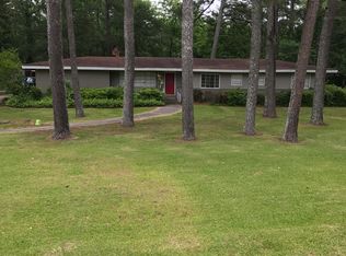 438 N Woodland Dr, Forest, MS 39074
