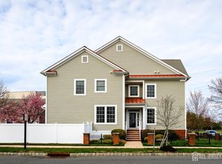 2 Wilson Ln, Plainsboro, NJ