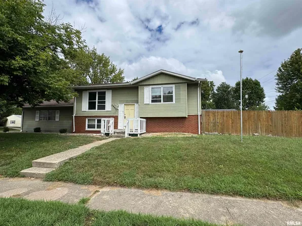 2901 Lyn St, Springfield, IL 62702