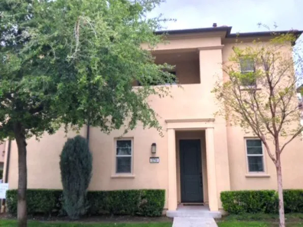 21758 Candela Dr, Santa Clarita, CA 91350