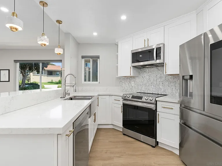 7405 Charmant Dr #2423 — Photo 5