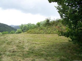 17 Geronimo Trl, Maggie Valley, NC 28751