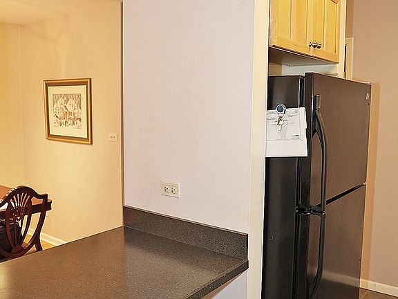 5th image of 2418 N Kennicott Dr APT 1C