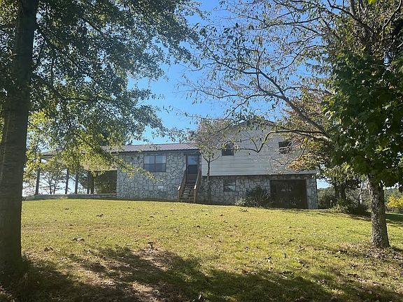 4th image of 425 Sable Estates Ln
