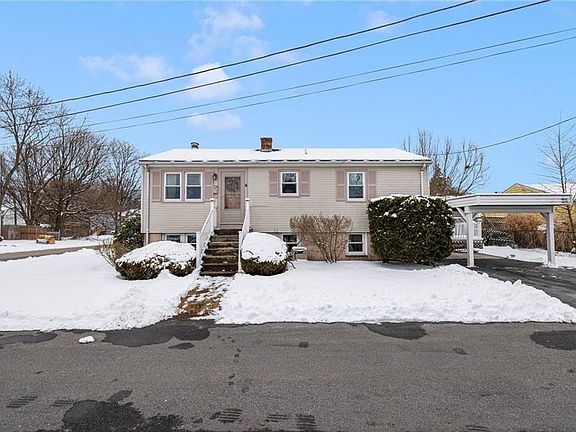 2nd image of 33 Vineland Ave E