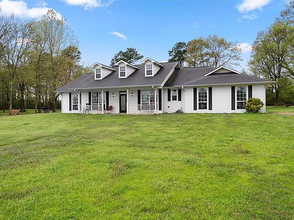 2nd image of 1123 County Road 3250