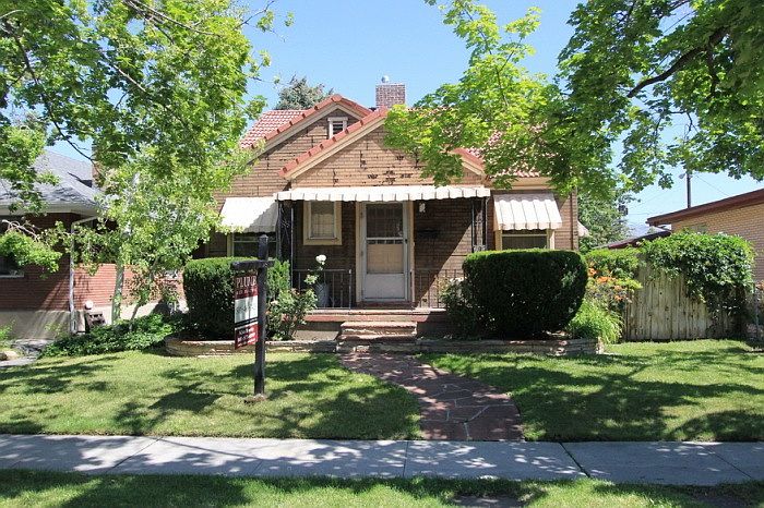 1st image of 367 E Wilson Ave